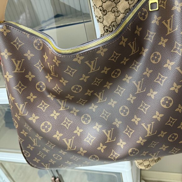 STUNNING Fashion HOBO! Brand New! Comes with Box and Bag (as seen in Picture) - Picture 10 of 10